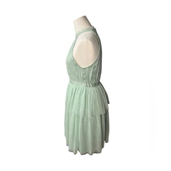 Vila halterneck tulle Midi dress with tiered skirt in mint green in Size 4 - Picture 2 of 5